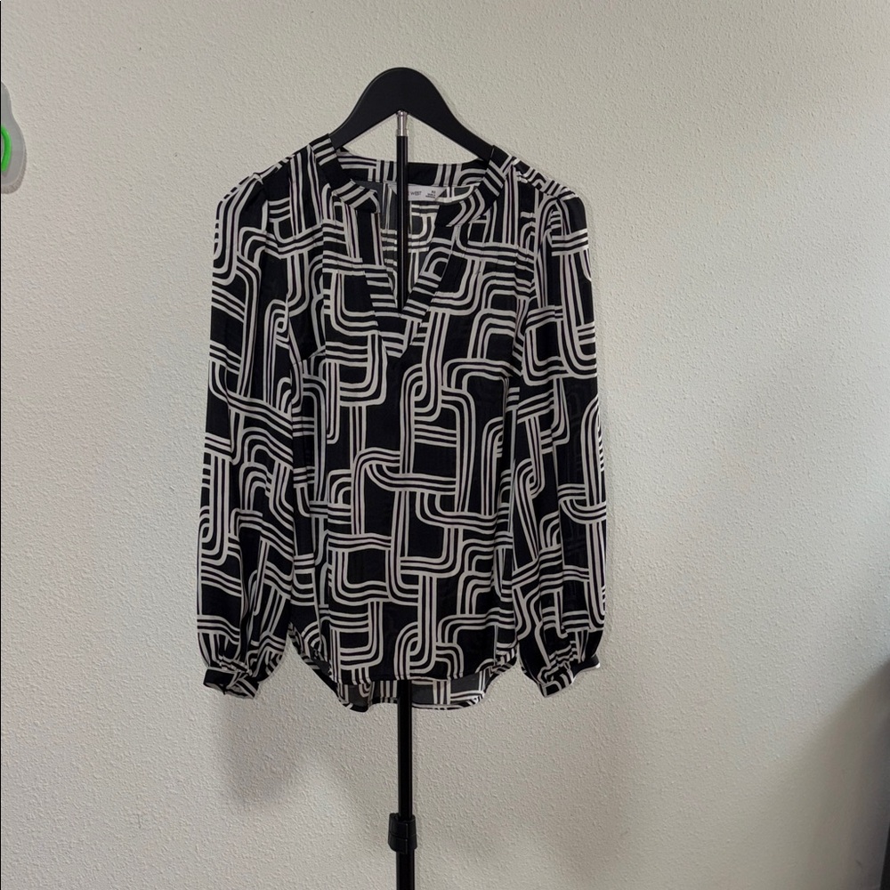 NINE WEST Geometric Black and White Women's Top